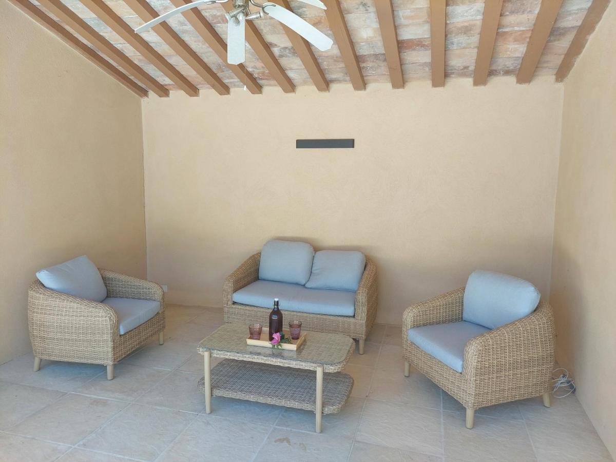 Mas La Gentille ,,, A La Campagne , Beautiful Outdoor , Swimming Pool , Pool House , Nice Green Garden , Bbq ,,, Only For You , Pour Passer Un Sejour Inoubliable Pernes-les-Fontaines Ngoại thất bức ảnh