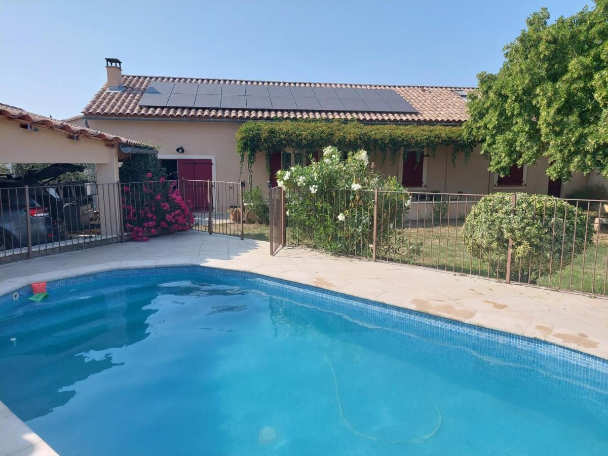 Mas La Gentille ,,, A La Campagne , Beautiful Outdoor , Swimming Pool , Pool House , Nice Green Garden , Bbq ,,, Only For You , Pour Passer Un Sejour Inoubliable Pernes-les-Fontaines Ngoại thất bức ảnh