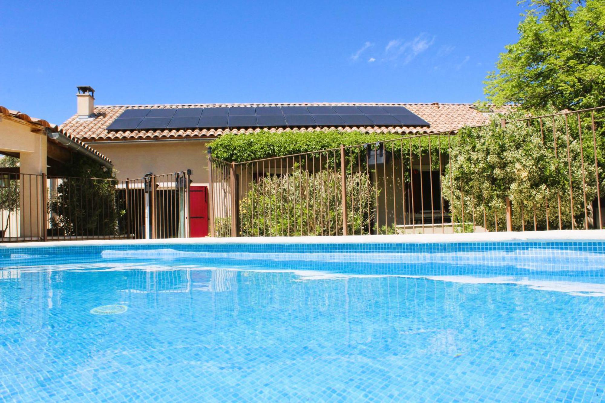 Mas La Gentille ,,, A La Campagne , Beautiful Outdoor , Swimming Pool , Pool House , Nice Green Garden , Bbq ,,, Only For You , Pour Passer Un Sejour Inoubliable Pernes-les-Fontaines Ngoại thất bức ảnh