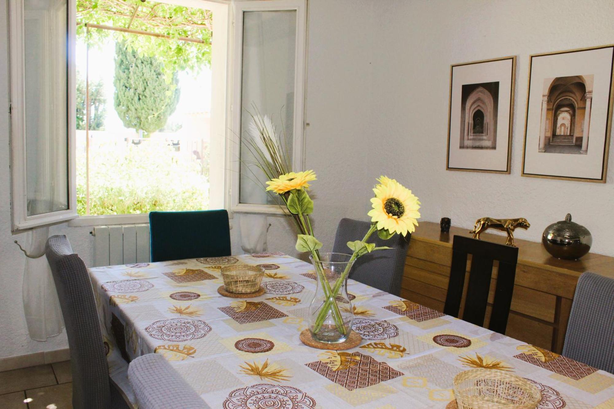 Mas La Gentille ,,, A La Campagne , Beautiful Outdoor , Swimming Pool , Pool House , Nice Green Garden , Bbq ,,, Only For You , Pour Passer Un Sejour Inoubliable Pernes-les-Fontaines Ngoại thất bức ảnh